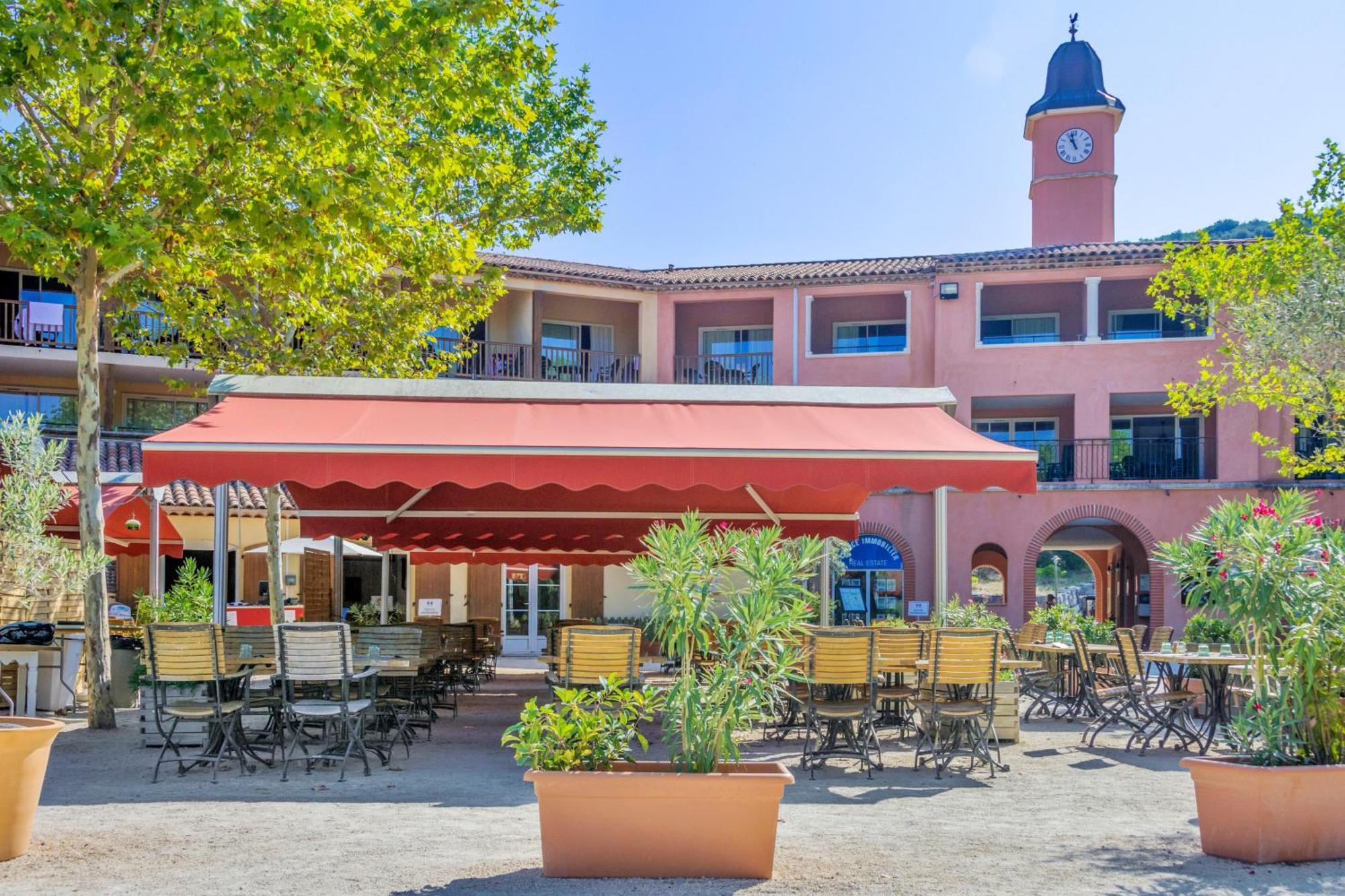 Village Pierre & Vacances Le Rouret Grospierres Zewnętrze zdjęcie