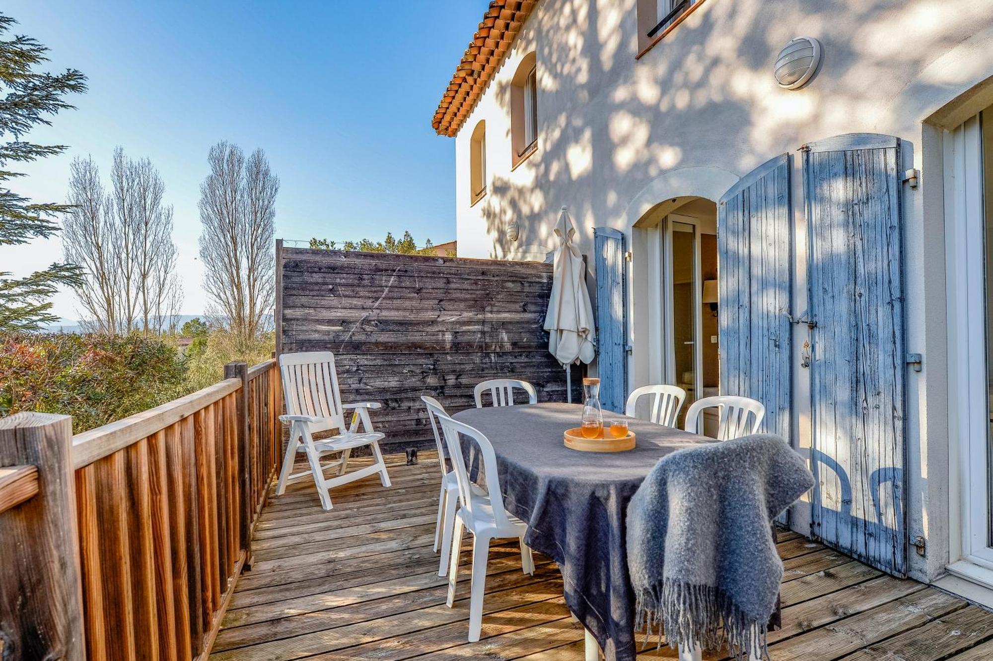 Village Pierre & Vacances Le Rouret Grospierres Zewnętrze zdjęcie