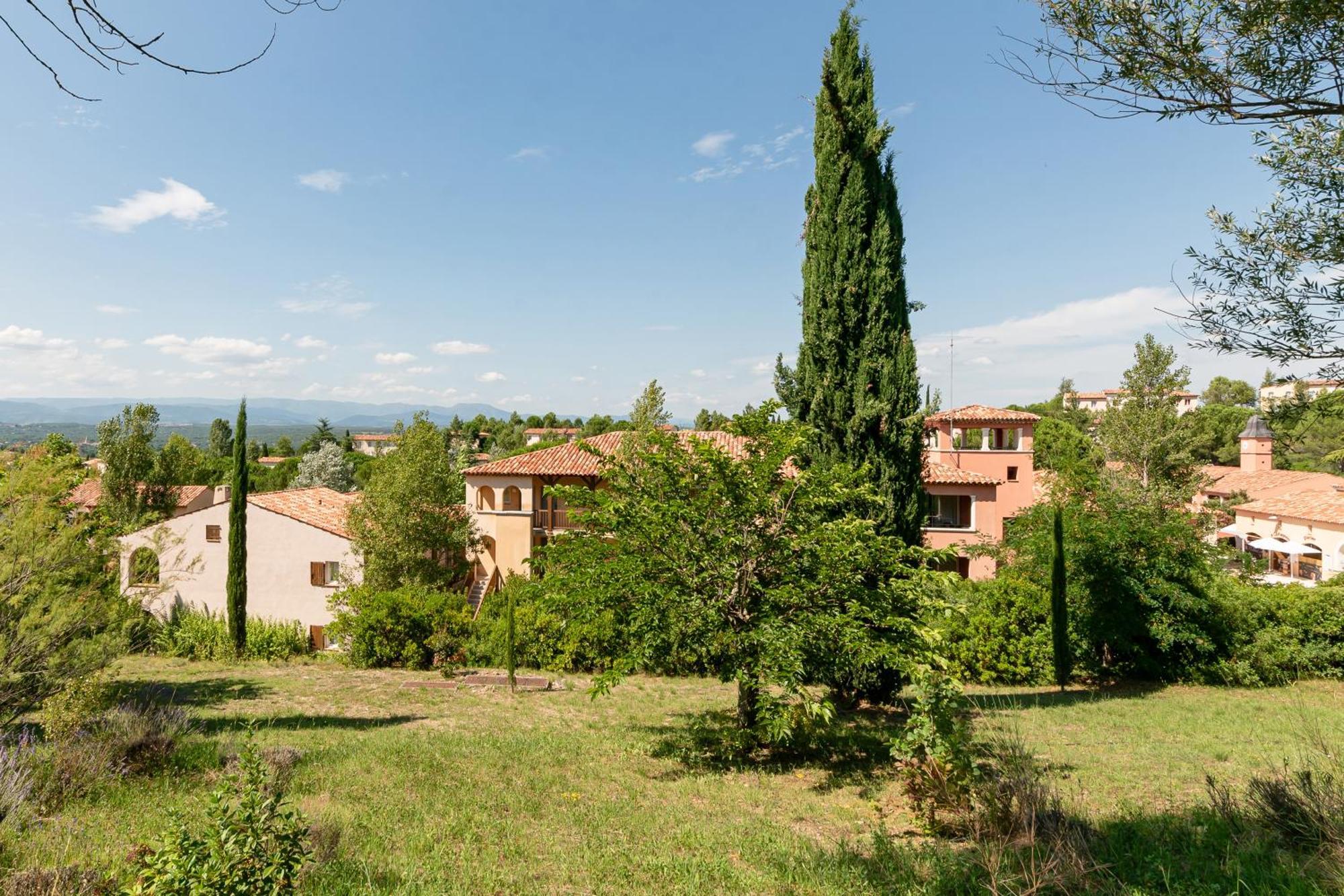 Village Pierre & Vacances Le Rouret Grospierres Zewnętrze zdjęcie