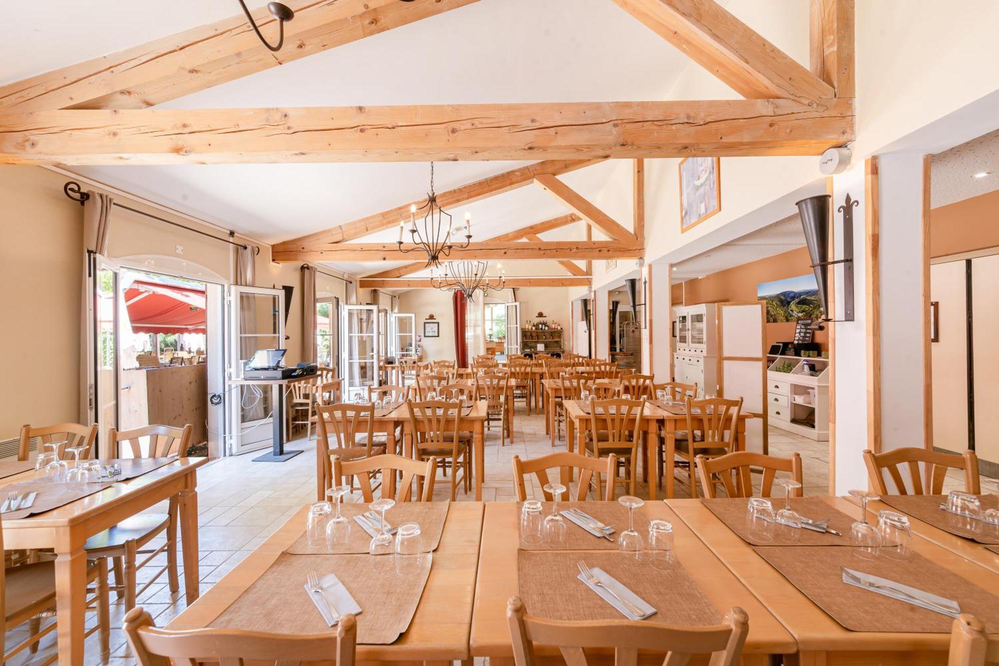 Village Pierre & Vacances Le Rouret Grospierres Zewnętrze zdjęcie